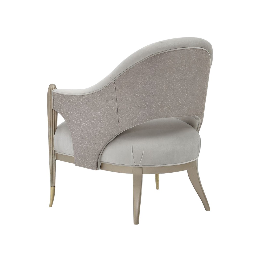 Caracole Pretty Little Thing Armchair в интерьере