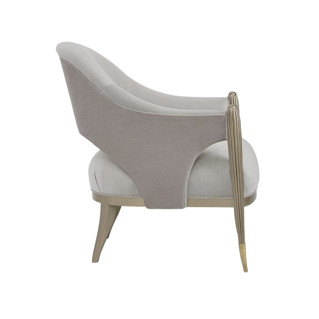 Caracole Pretty Little Thing Armchair в интерьере
