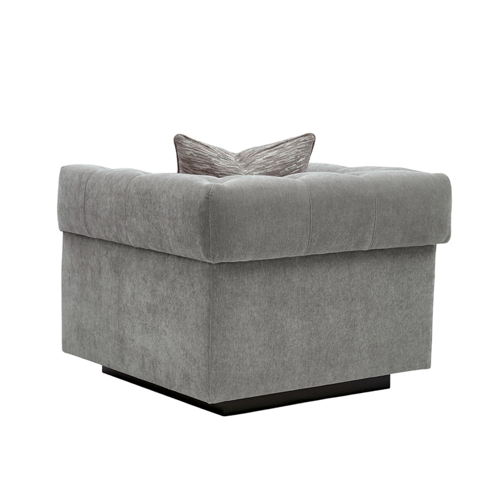 Armchair Caracole Take It From The Top в интерьере