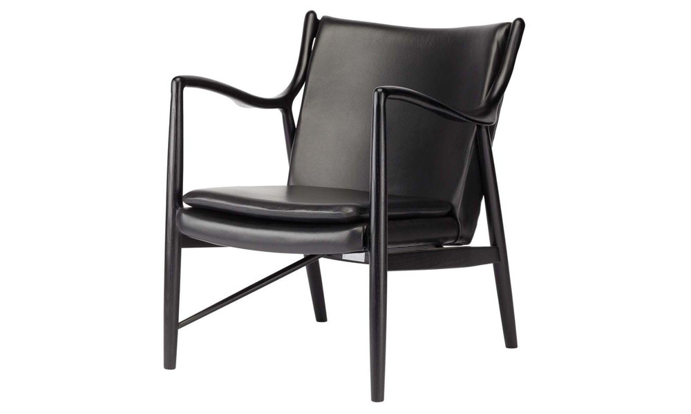 NUEVO Chase armchair