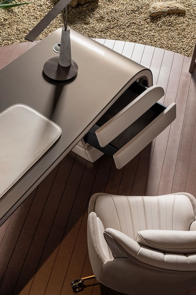 Visionnaire Ambassador desk в интерьере