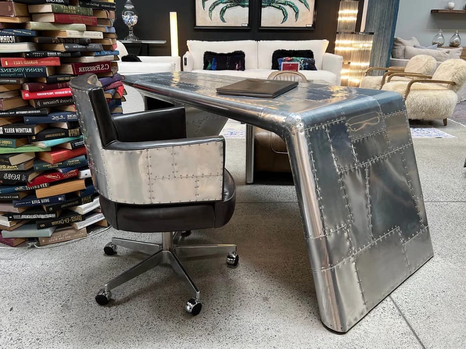 Timothy Oulton Swinderby executive chair в интерьере