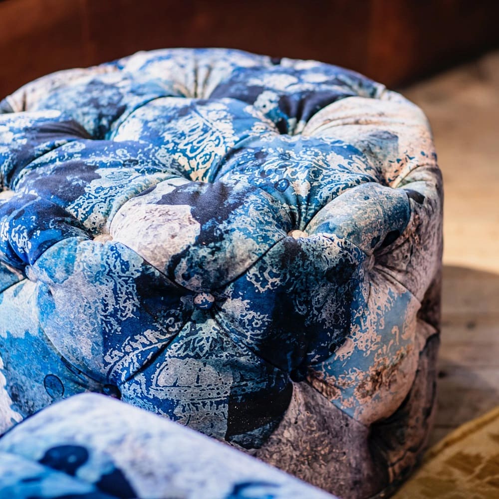 Pouf Timothy Oulton Lord Digsby в интерьере