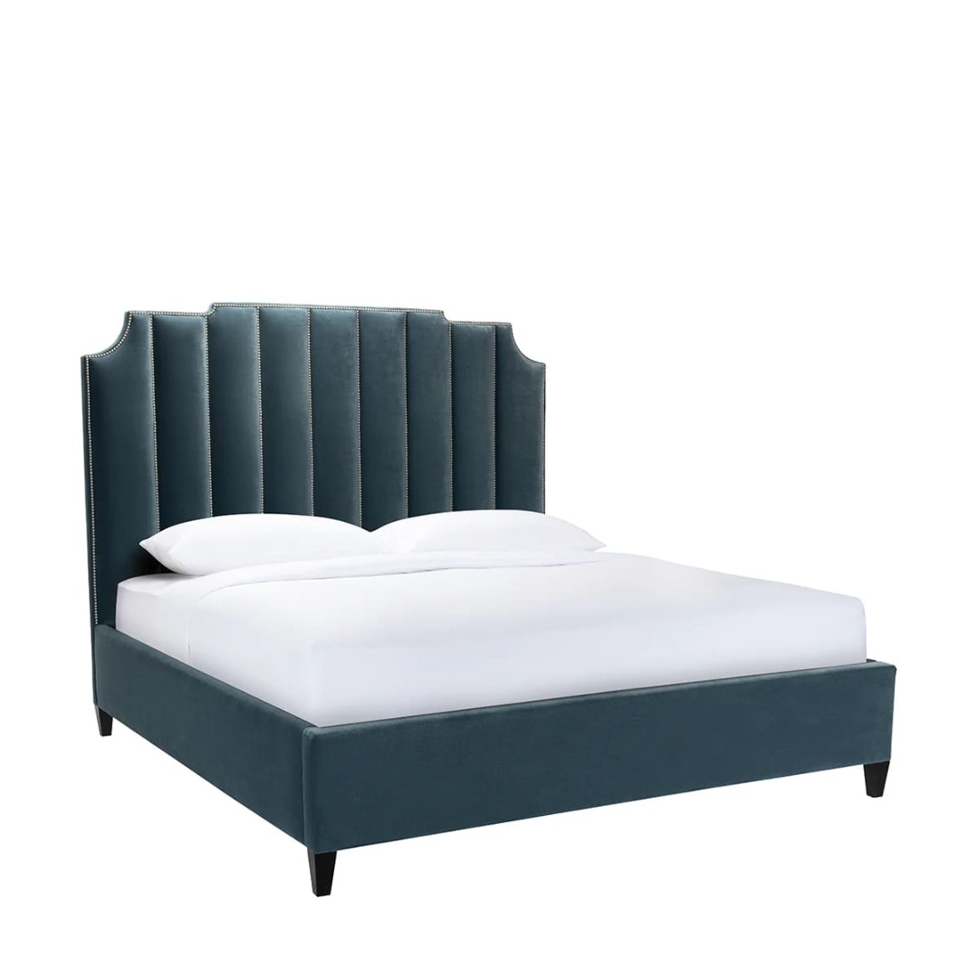 Bernhardt Bayonne Upholstered Bed в интерьере