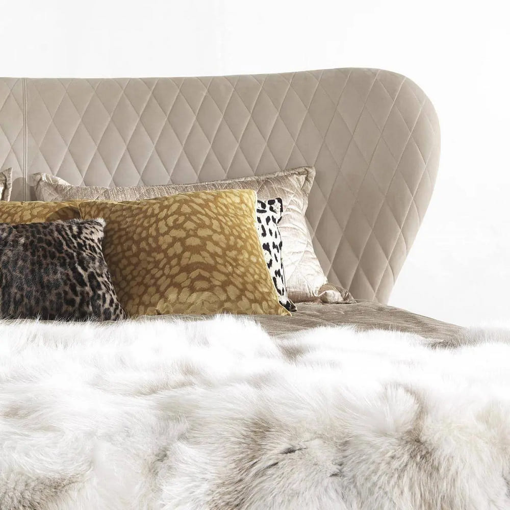 ROBERTO CAVALLI Grace Bed в интерьере