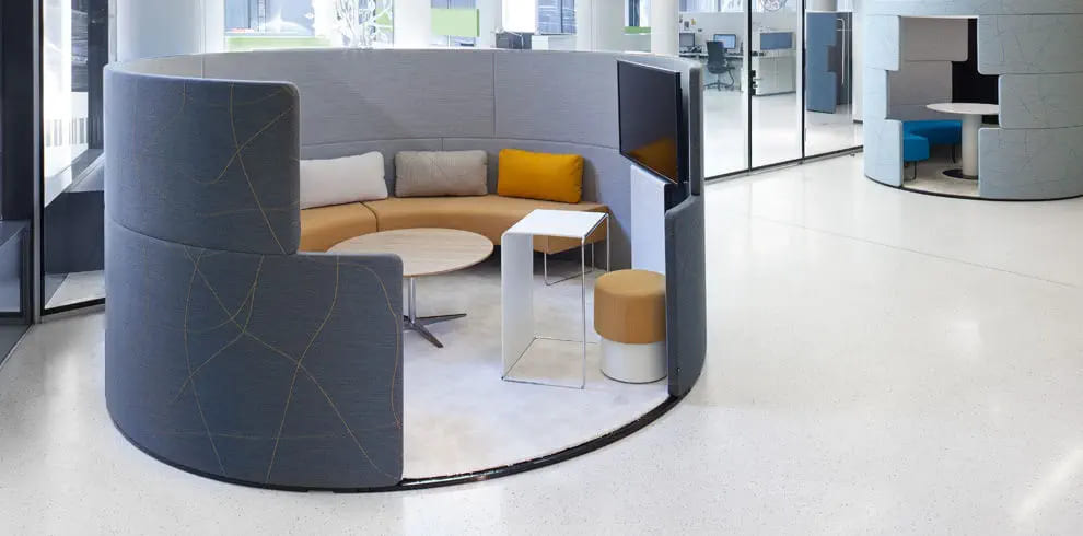 Meeting room BENE Toguna circle в интерьере
