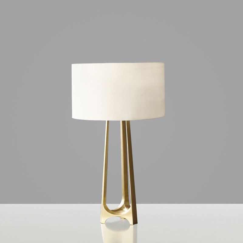 BAKER Iron Eye Table Lamp в интерьере