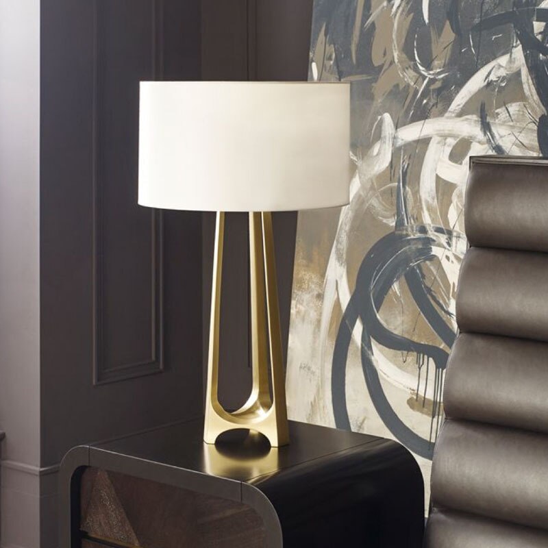 BAKER Iron Eye Table Lamp в интерьере