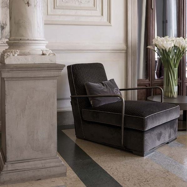 Chair Vittoria Frigerio Borghese в интерьере