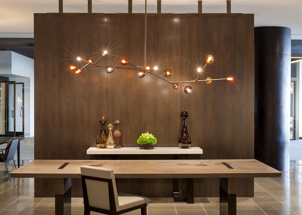 Holly Hunt Split Dining Table в интерьере