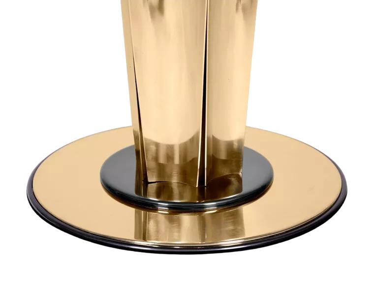 Essential Home Wormley Dining Table в интерьере