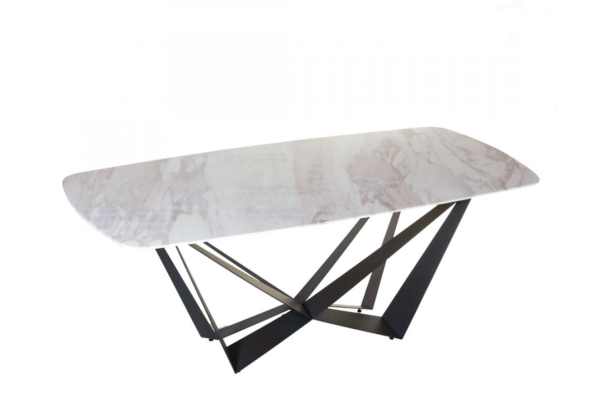 Dining table B5809 в интерьере