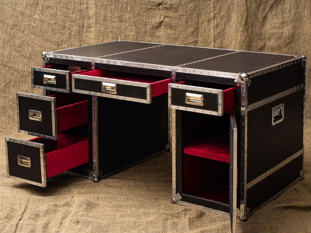 Timothy Oulton American Locker Writing Desk в интерьере