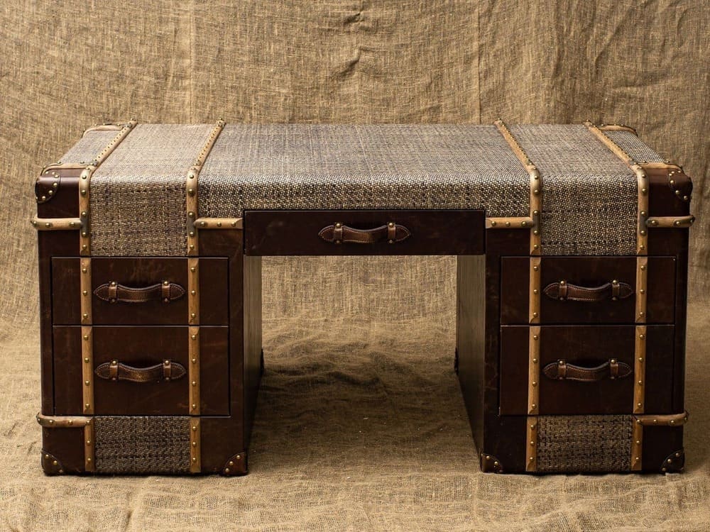 Halo est 1976 Slab desk в интерьере