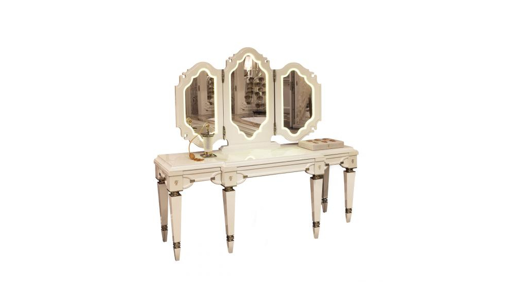 Visionnaire Windsor dressing table