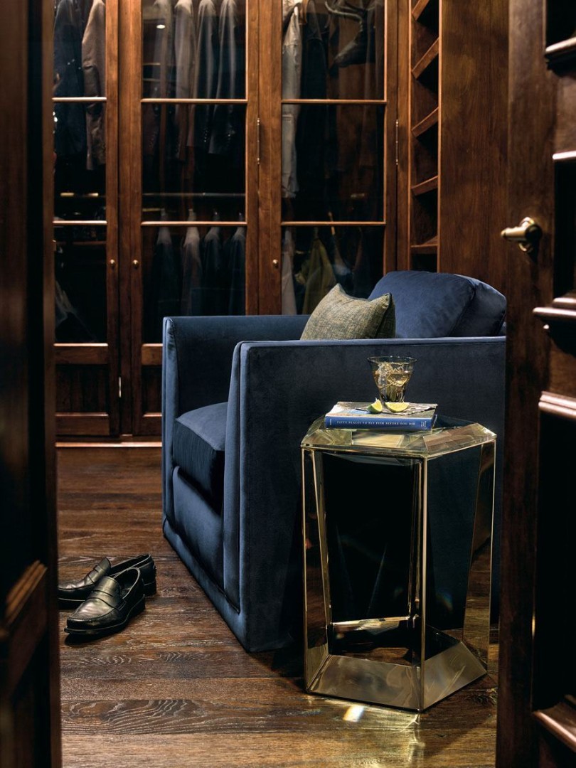Caracole Gem Side Corner Table в интерьере