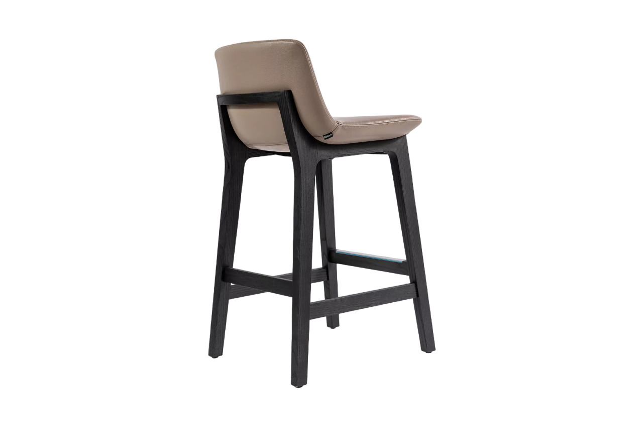 Poliform Ventura bar stool в интерьере
