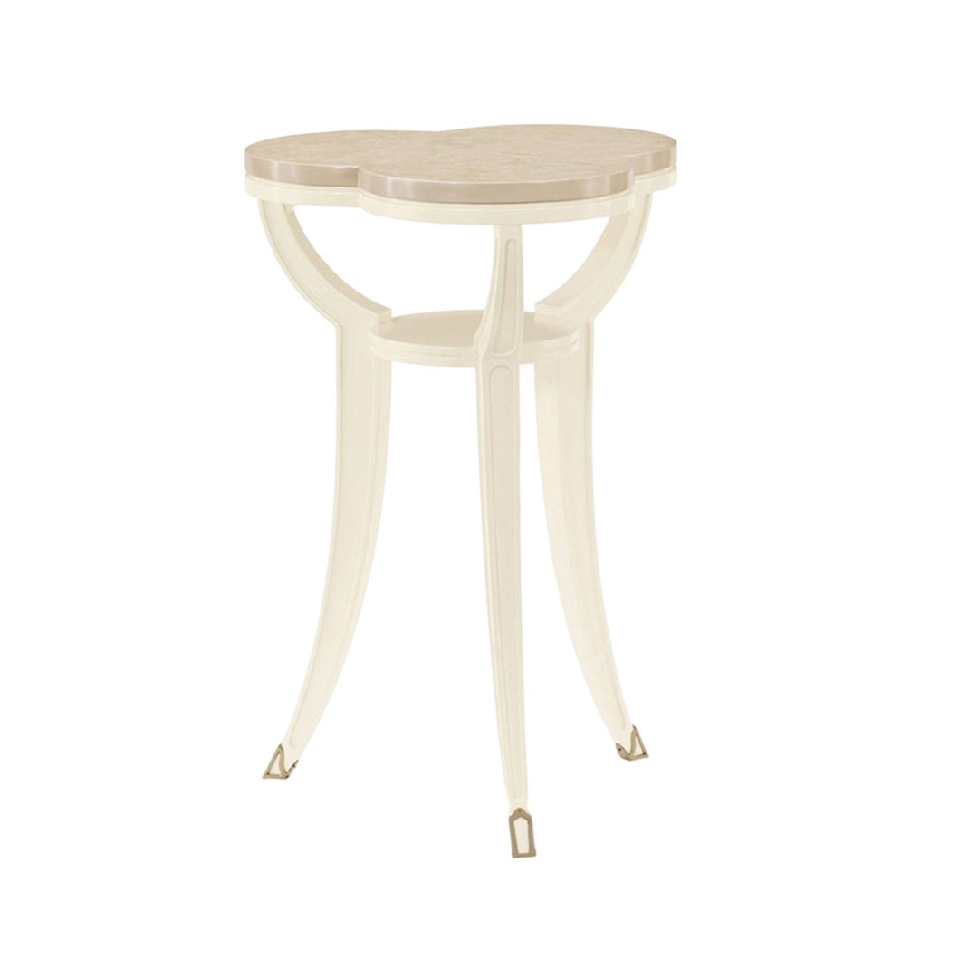 Caracole Tippy Toes Corner Table в интерьере