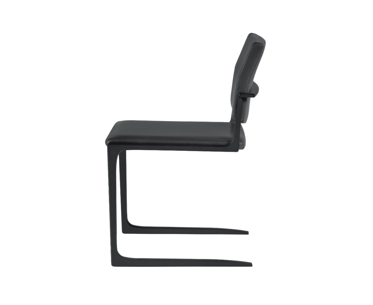 Holly Hunt Shadow Kitchen Chair в интерьере