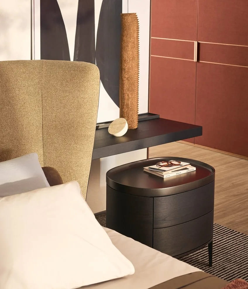 Poliform Gentleman bedside cabinet в интерьере