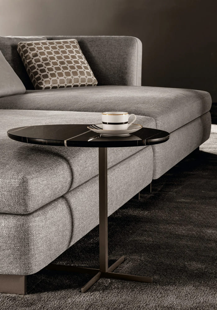 Corner table Minotti Joy Jut Out в интерьере