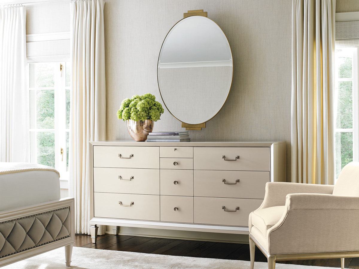 Caracole Dresser Dresser Dressed To The 9'S в интерьере