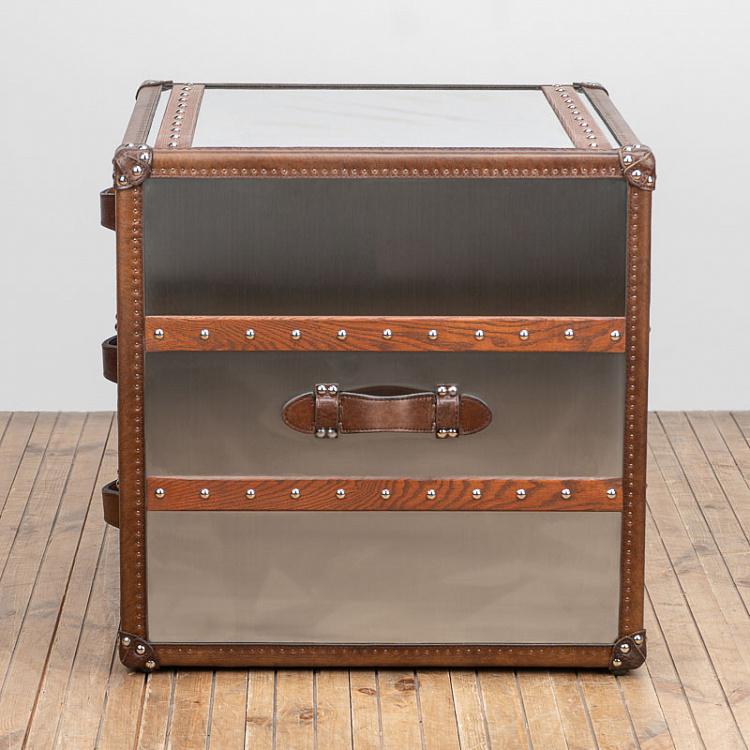 Timothy Oulton Stonyhurst Bedside Cabinet в интерьере