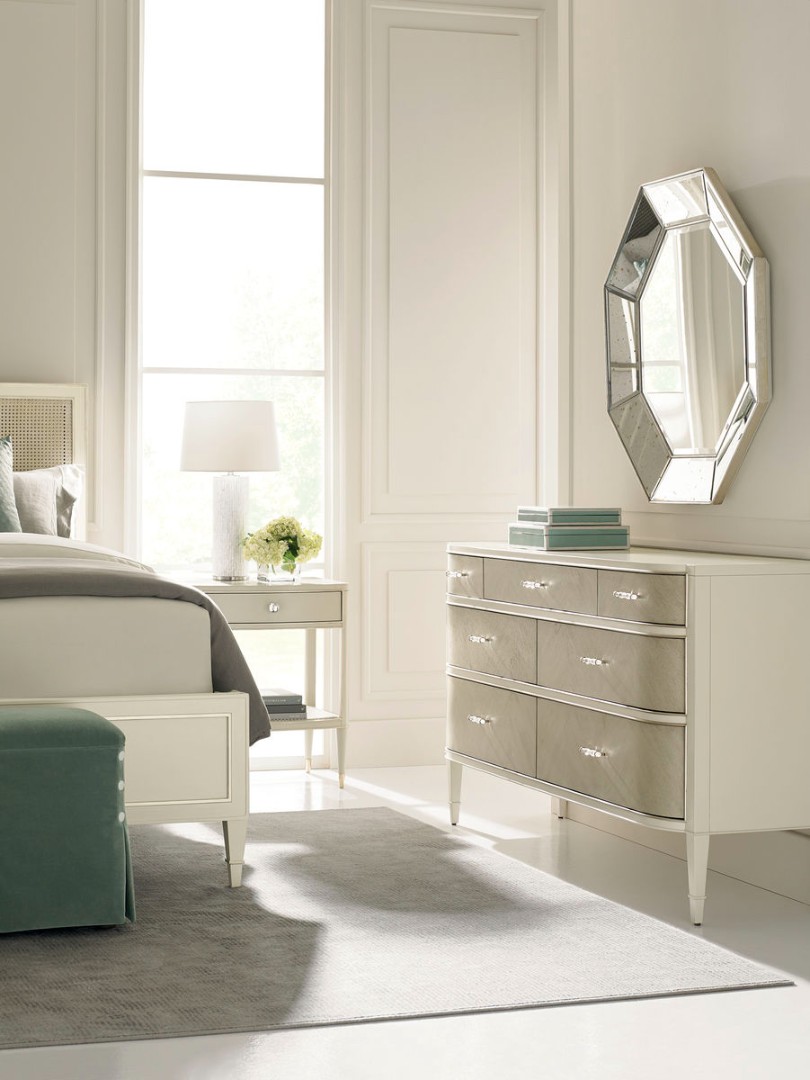 Caracole Can't Do Without You Bedside Cabinet в интерьере
