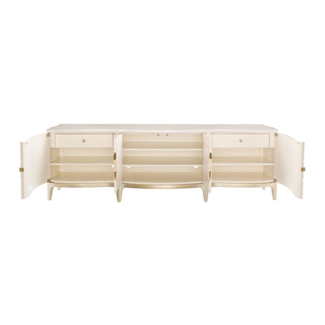 Caracole Adela TV cabinet в интерьере