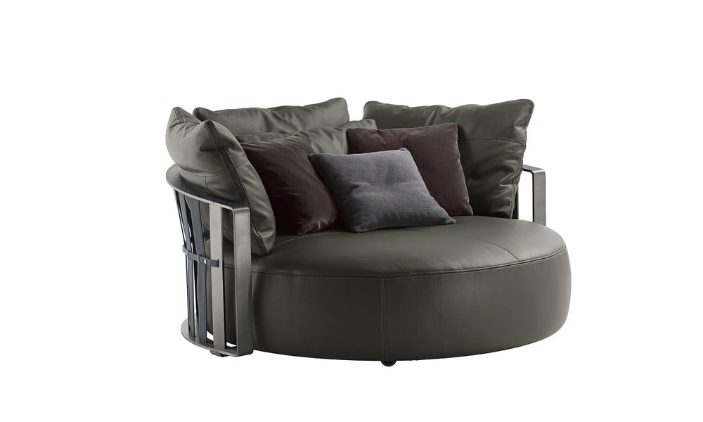 Poltrona Frau Scarlett Armchair