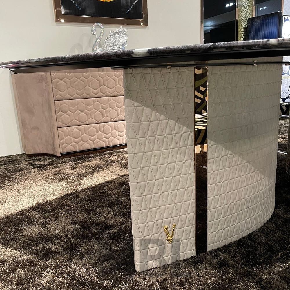 Dining table Versace 2400 в интерьере