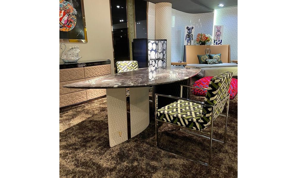 Dining table Versace 2400
