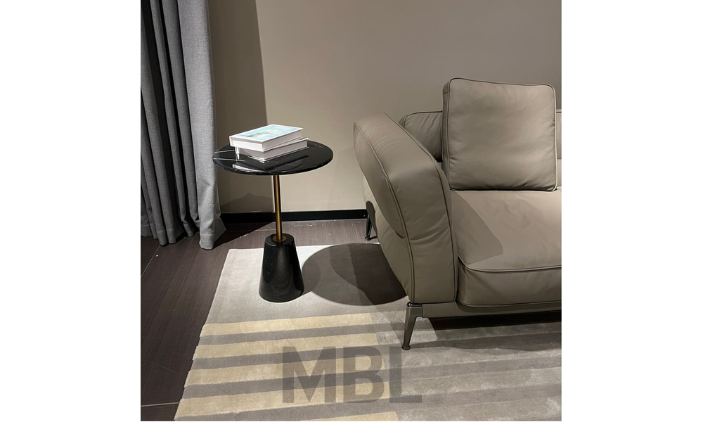 Flexform corner table