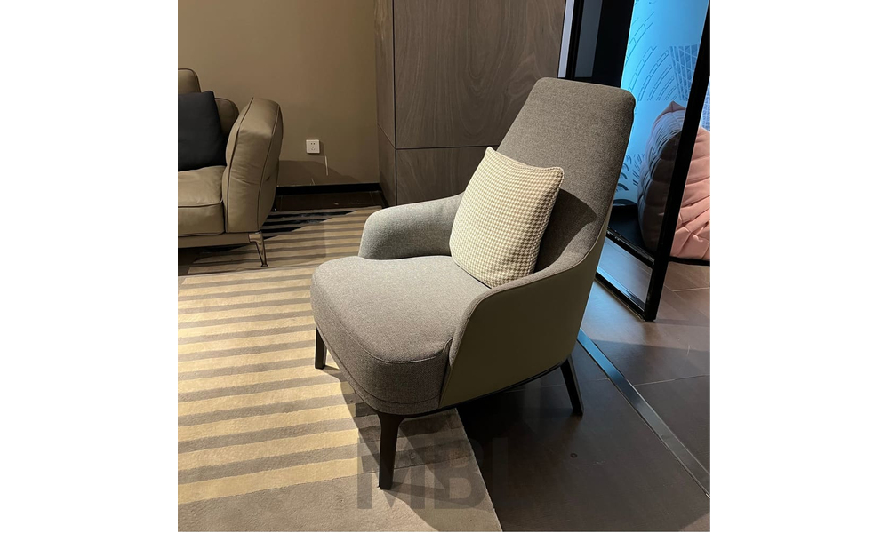 Minotti armchair