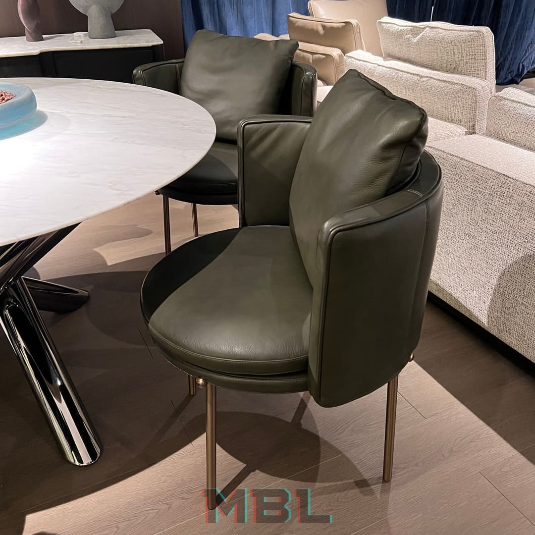 Dining table Minotti 1380*760 в интерьере