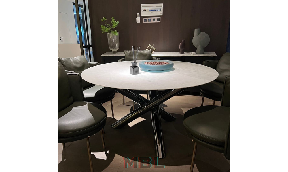 Dining table Minotti 1380*760