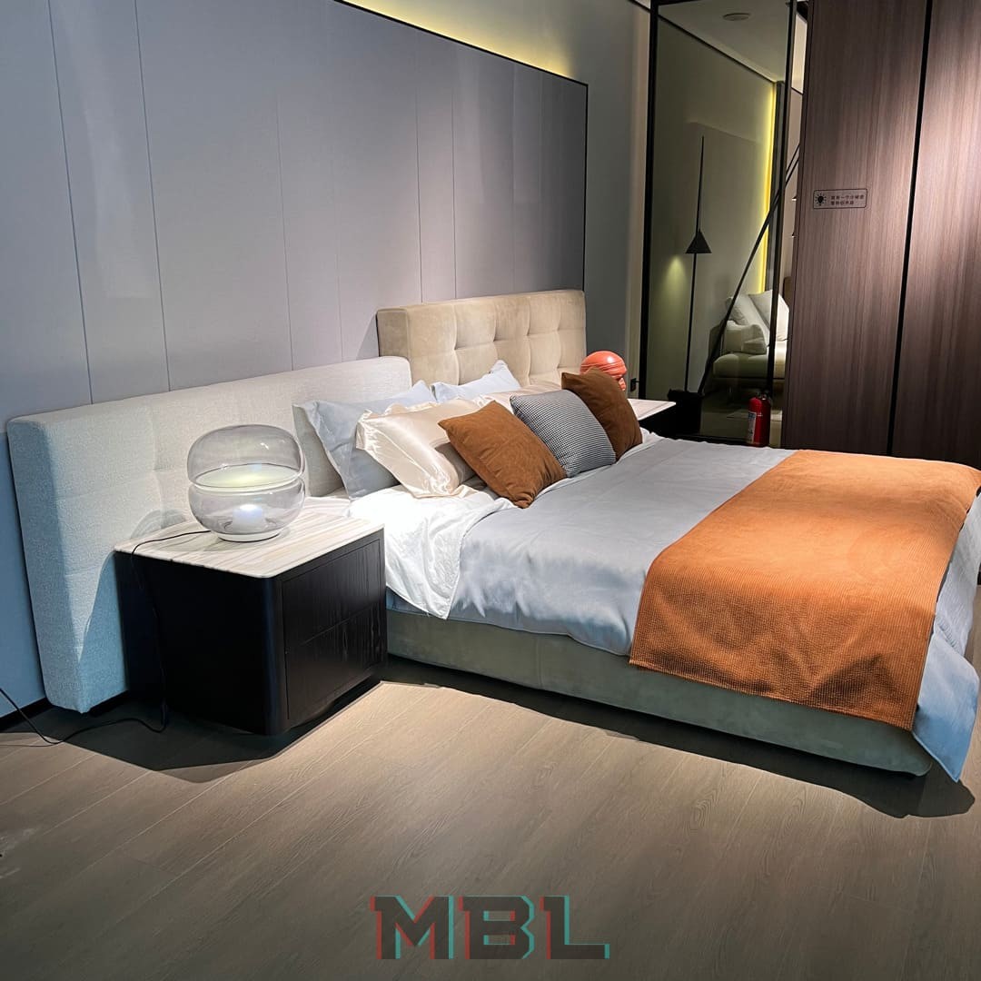 Bedside table Minotti 550x550x505 в интерьере