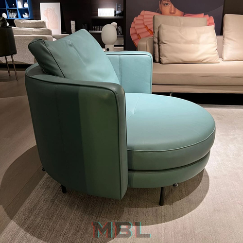 Minotti armchair 970x950x680