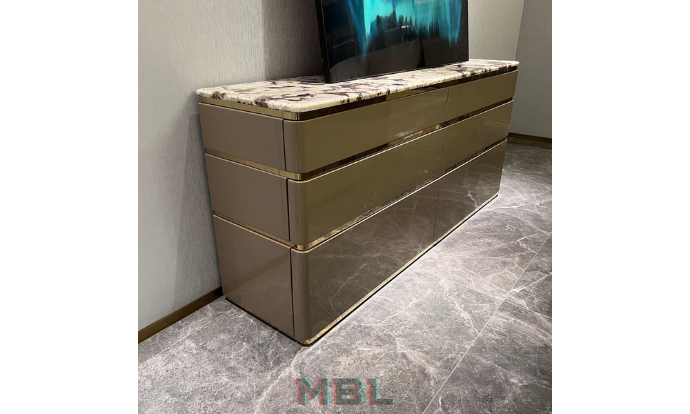Fendi chest of drawers 1800x450x800