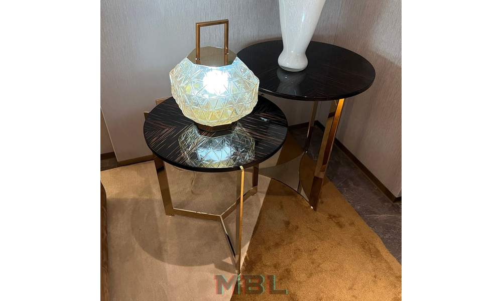 Corner table Fendi 600x650