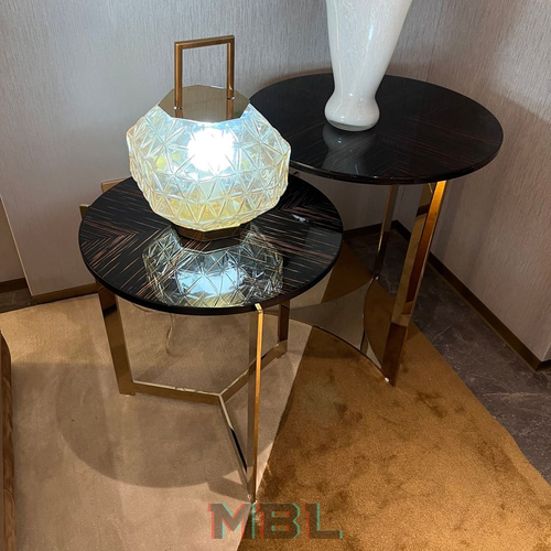Corner table Fendi 600x650