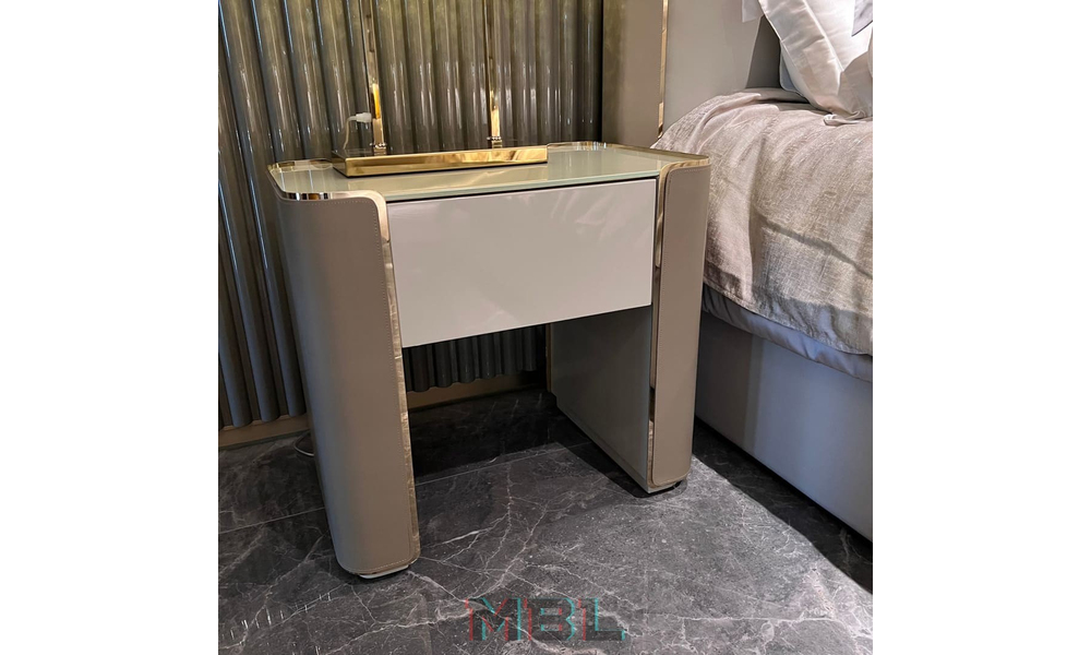 Fendi bedside cabinet 650x430x590