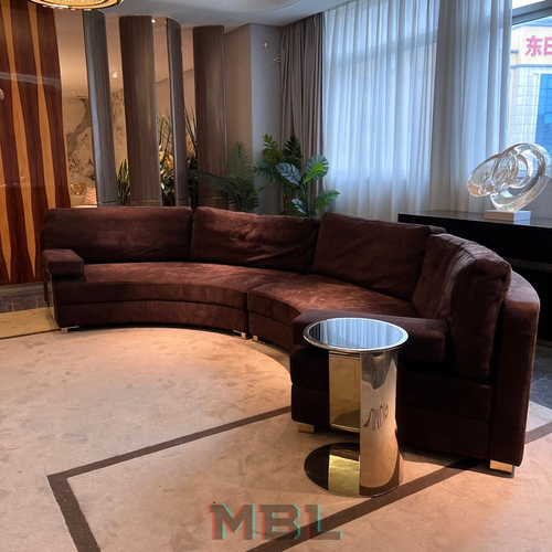 Corner table Fendi 400x580