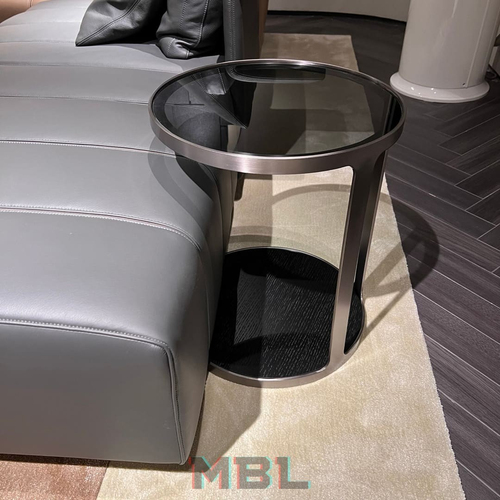 Corner table 420x490