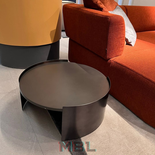 Corner table