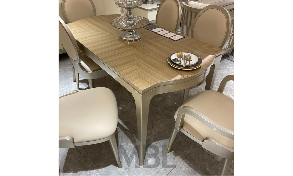Dining table 1600x840