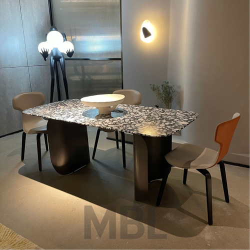 Dining table 1400