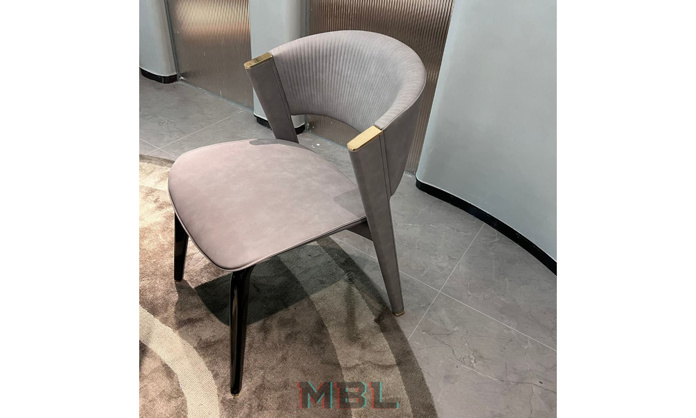 Chair CORNELIO CAPPELLINI 540x640x800