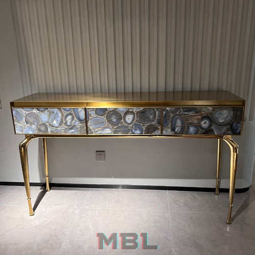 Console 1630x450x978