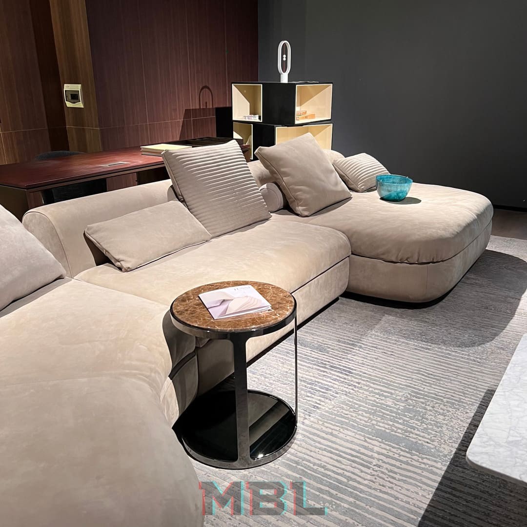 Corner table Minotti в интерьере